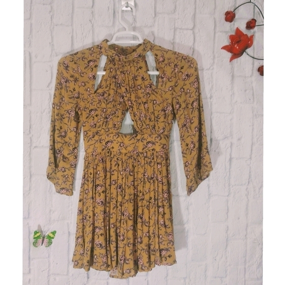 Raga Sofia Floral Print Cutout‎ Dress - Picture 3 of 7